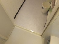 アクセントパネルがモダンなバスルームに アクセントパネルがモダンなバスルームに